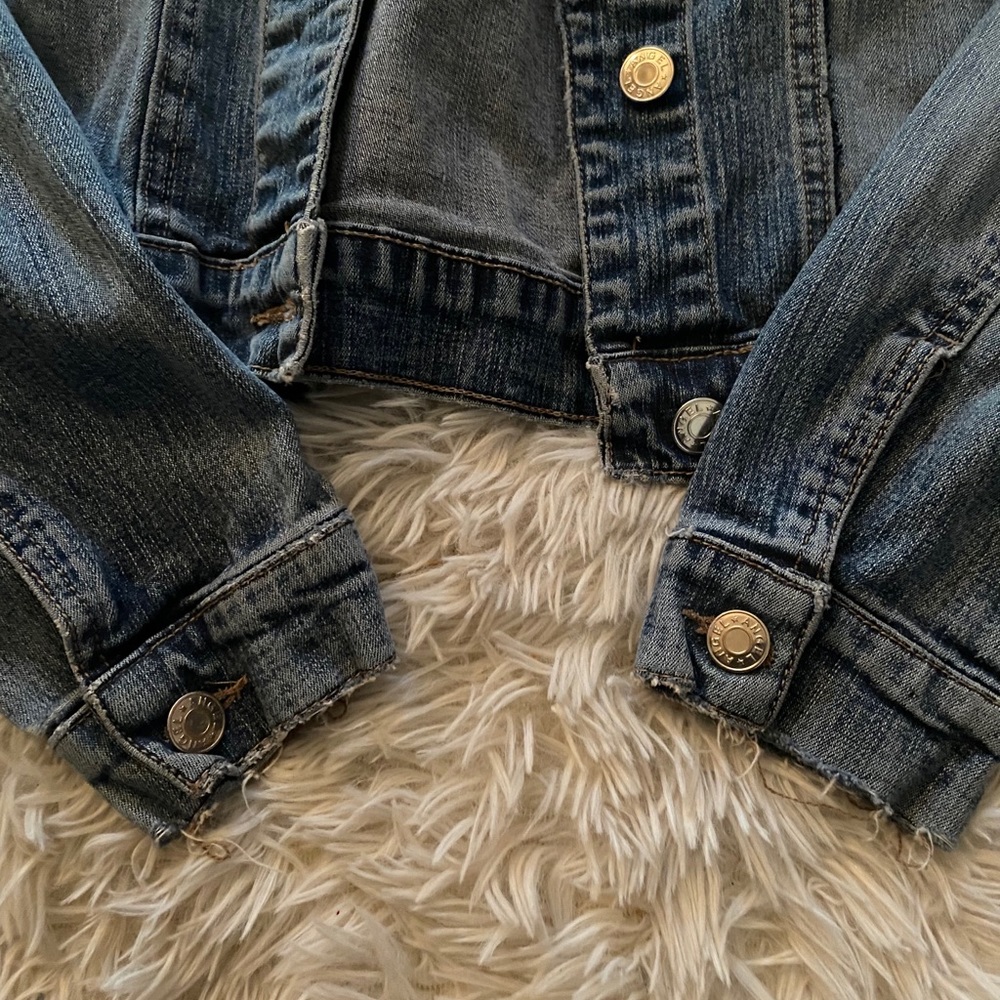 Distressed Jean Jacket - Picture 5 of 5